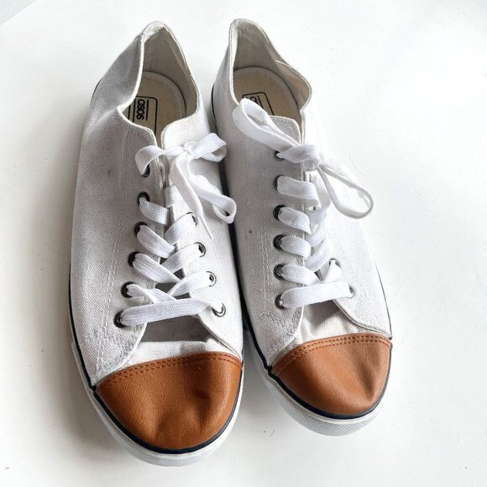 ASOS Lace Up Sneakers In White Canvas With Brown Cap Shoes Mens Sz UK 10 US 11‎